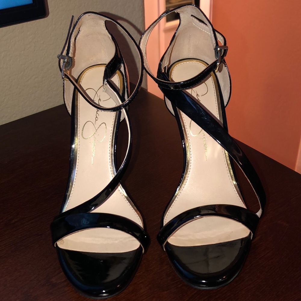 NEW IN BOX Jessica Simpson Black Heels size 8